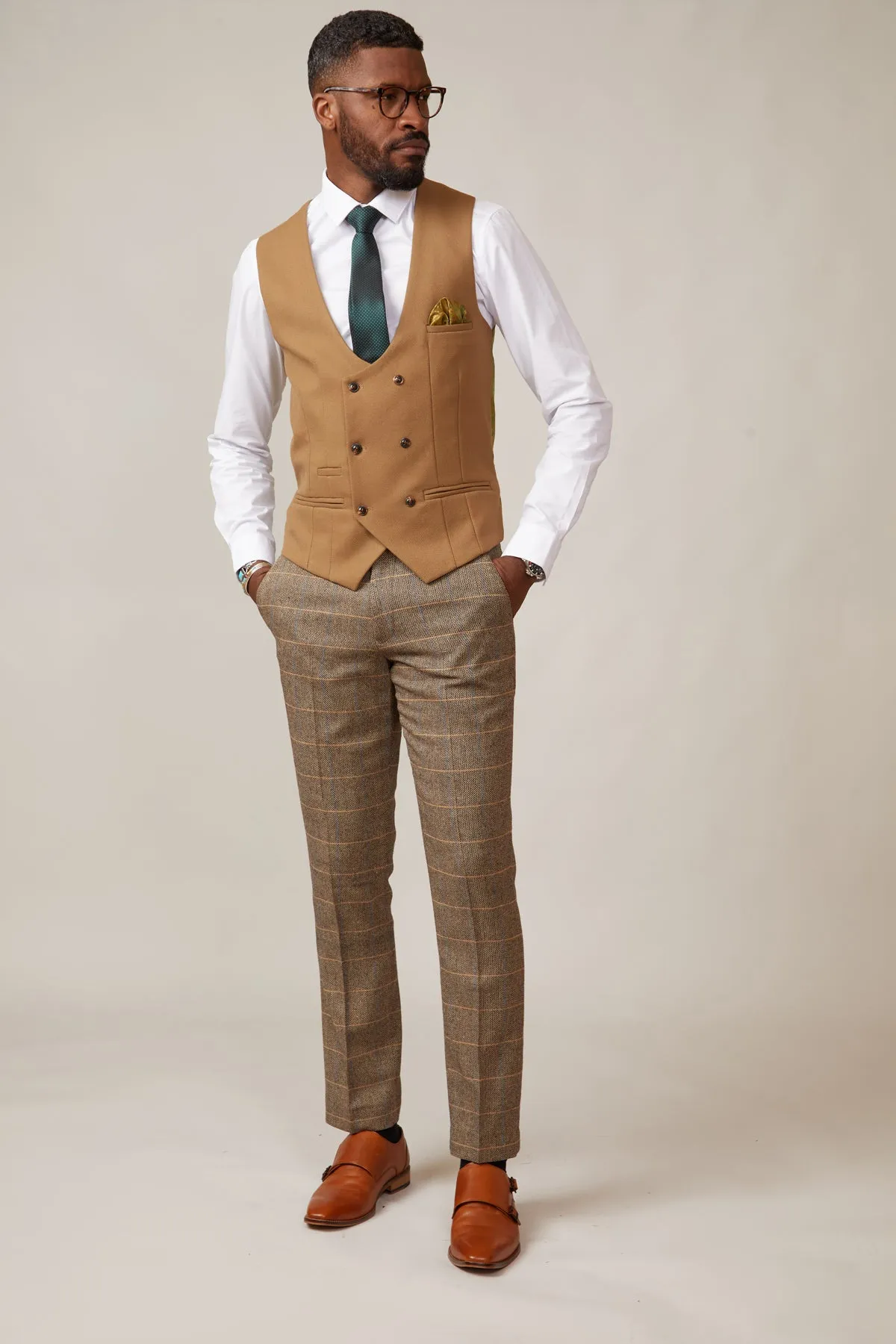 DX7 - Tan Tweed Check Suit With Kelvin Oak Waistcoat